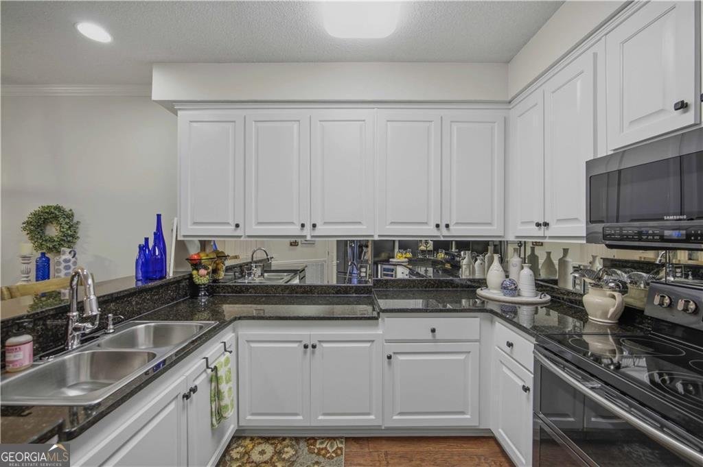111 LEE ROAD 802 VALLEY - Photo 14