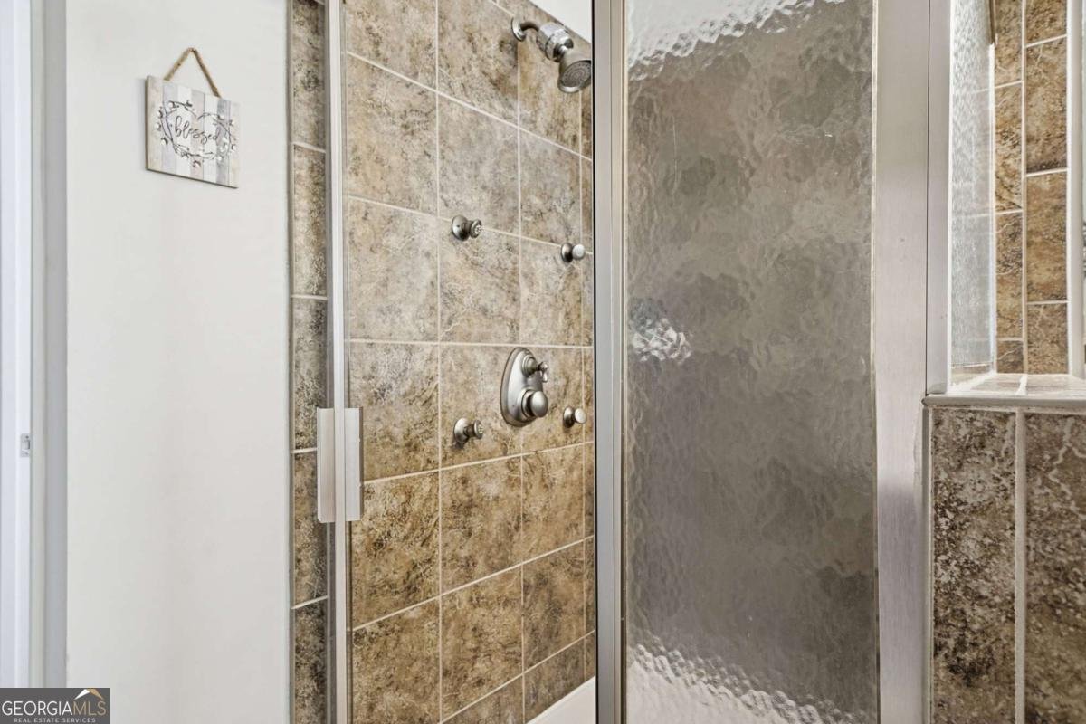 151 Newcastle Walk Woodstock - Photo 34