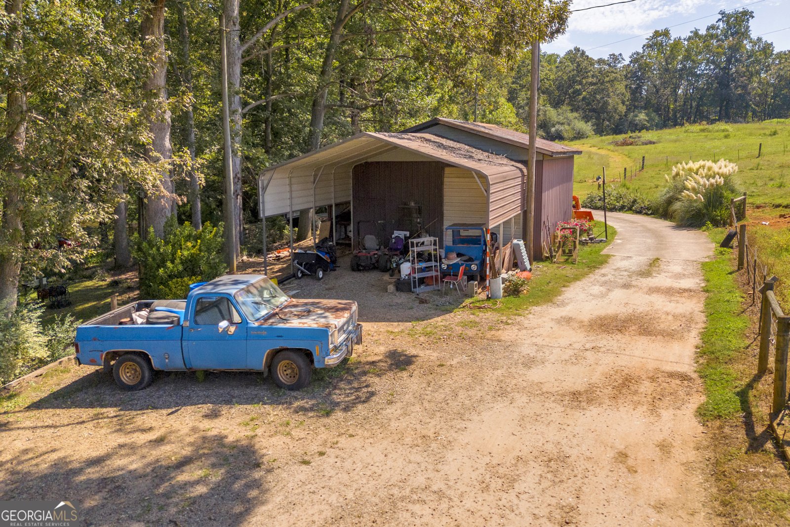 197 Joan Smith Road Hull - Photo 64