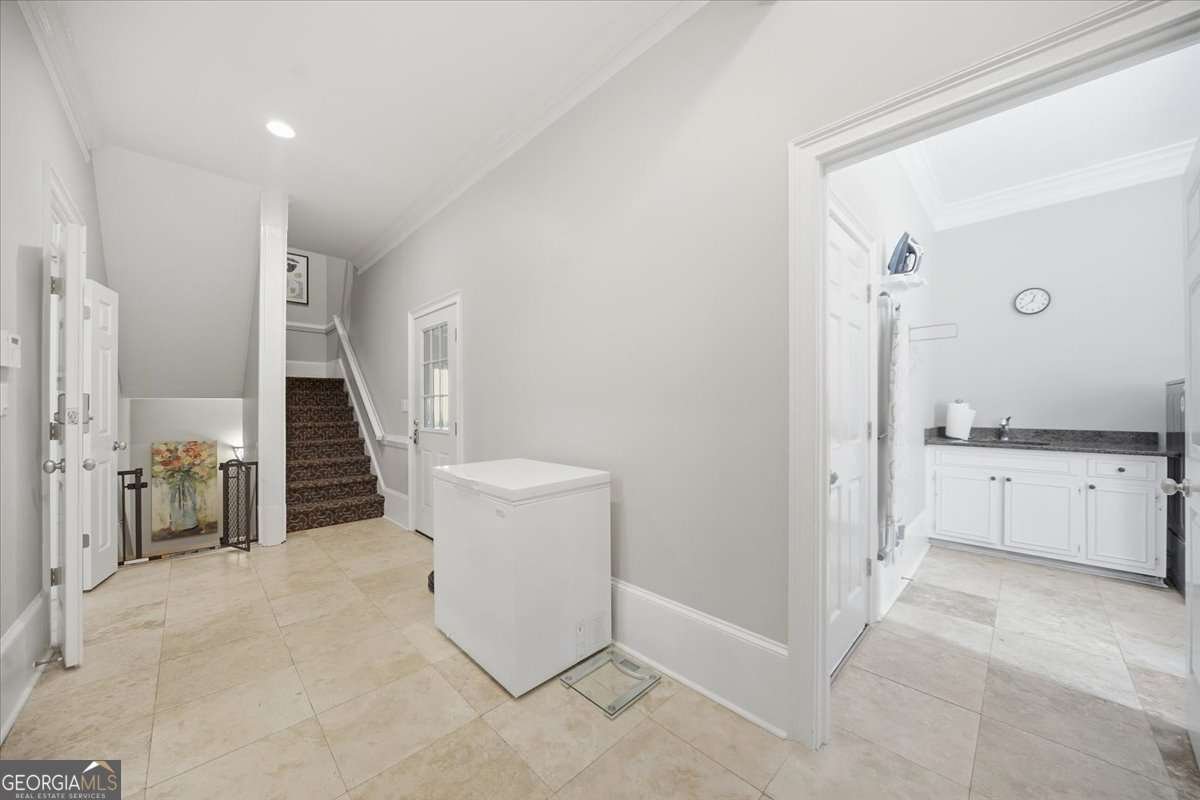 890 Marseilles Drive Sandy Springs - Photo 12