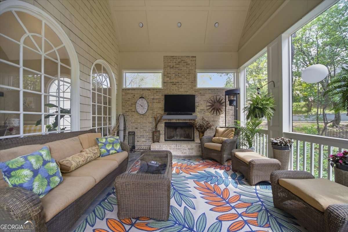 890 Marseilles Drive Sandy Springs - Photo 32