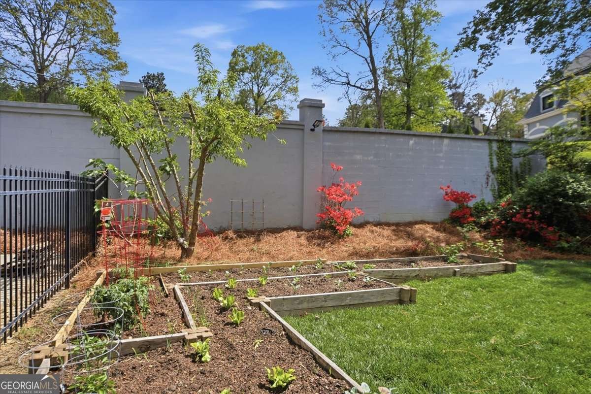 890 Marseilles Drive Sandy Springs - Photo 69