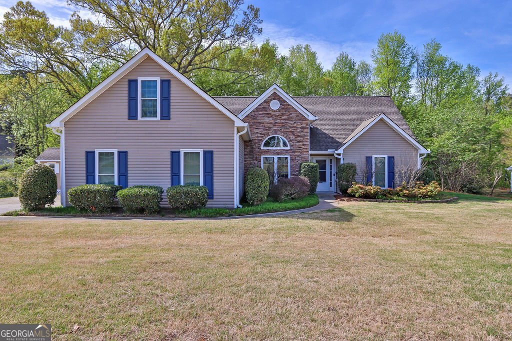 6211 Wilmington Way Flowery Branch - Photo 1