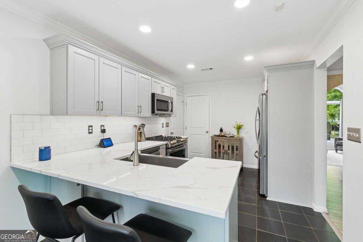 2740 Royal Bluff Decatur - Photo 10