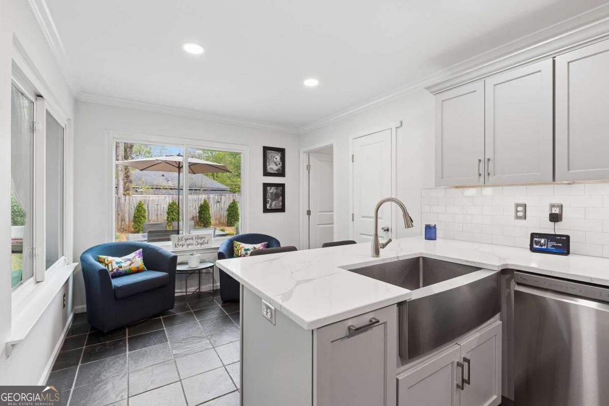 2740 Royal Bluff Decatur - Photo 15