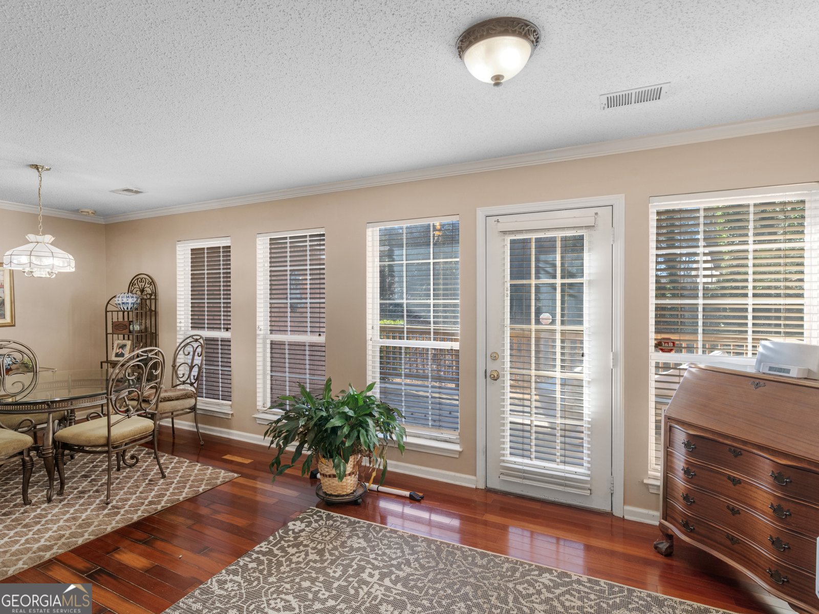 521 Horseshoe Circle Stockbridge - Photo 7