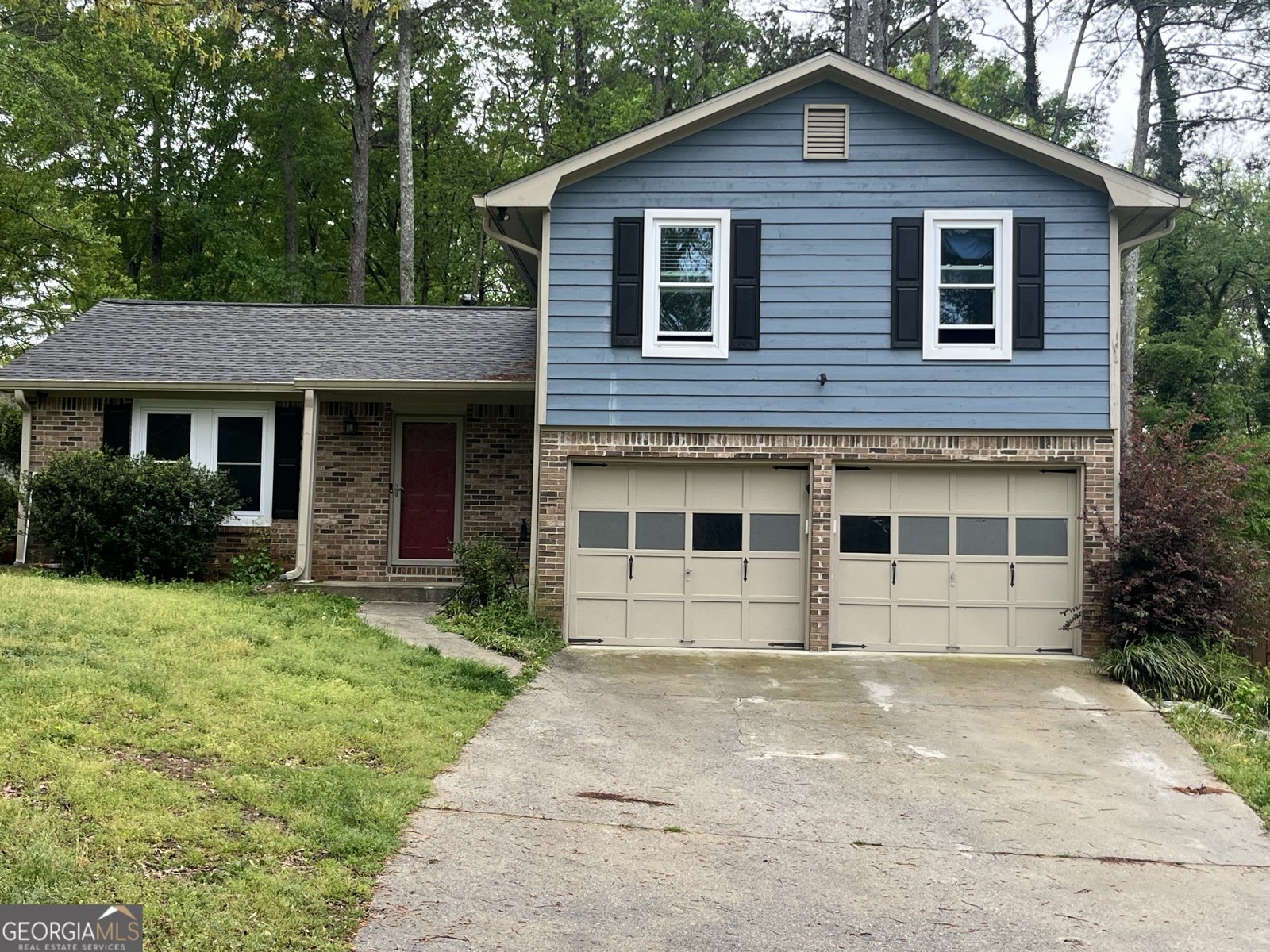 1986 Gibralter Way Conyers - Photo 1