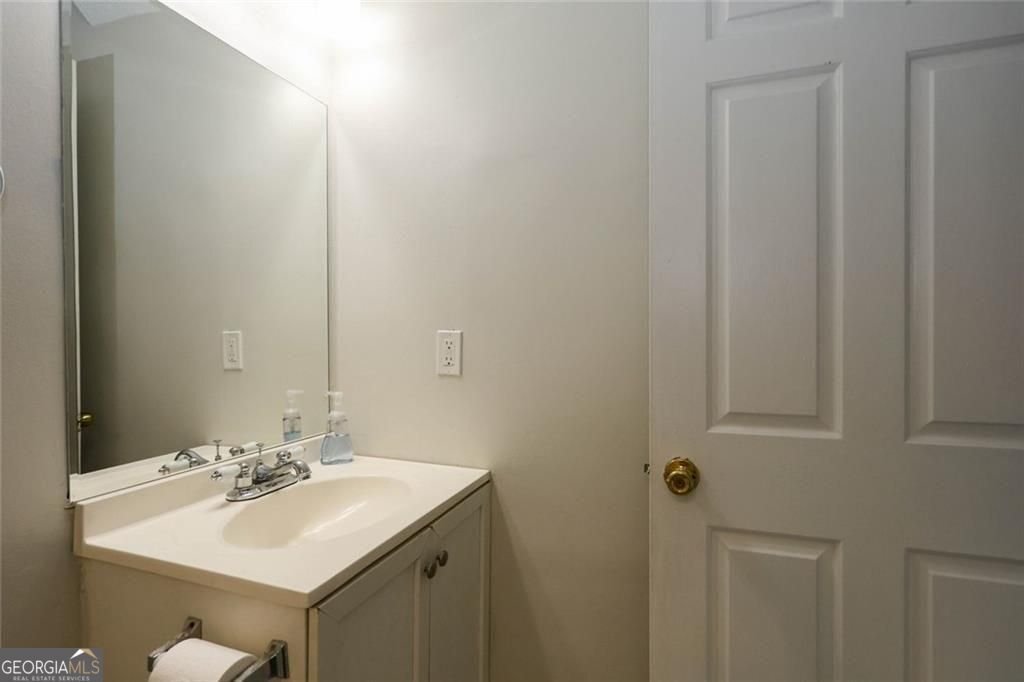 1018 Old Holcomb Bridge Road Roswell - Photo 14