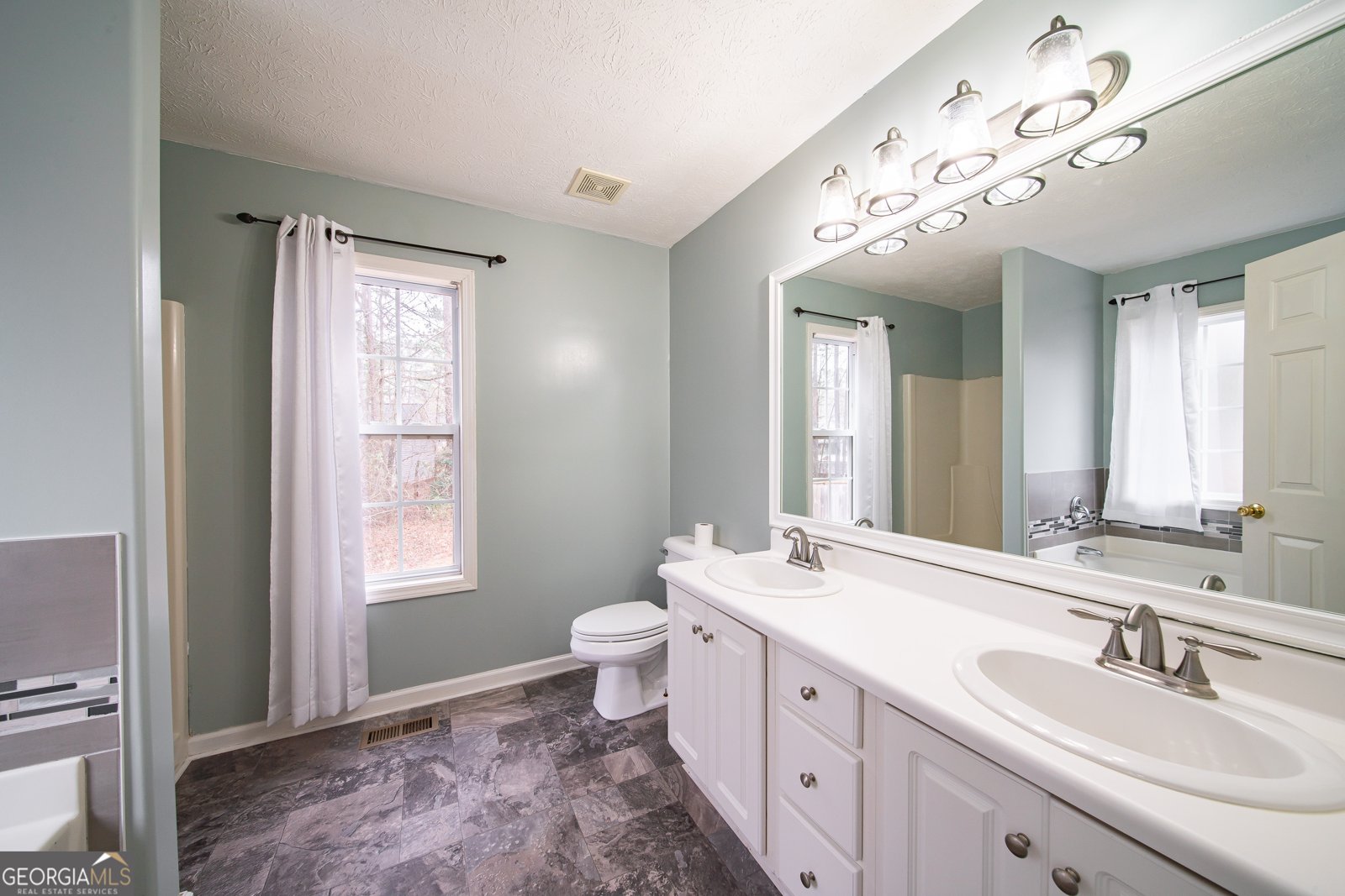 124 Woodridge Circle LaGrange - Photo 16