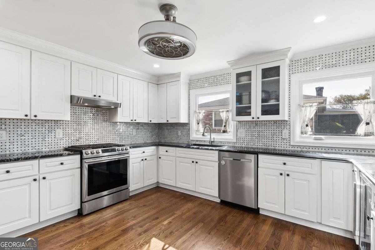 2410 Henderson Road Tucker - Photo 15