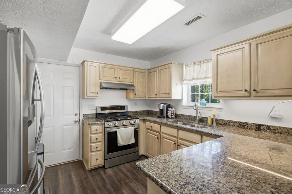 57 Biltmore Circle Sharpsburg - Photo 12