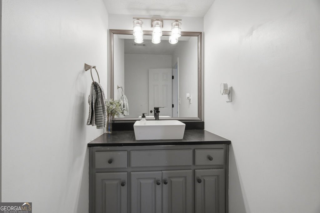 57 Biltmore Circle Sharpsburg - Photo 18