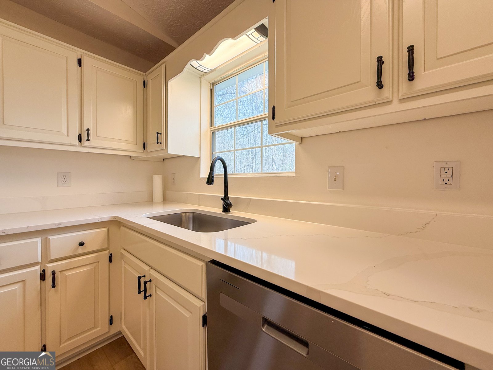 1492 Highway 198 Carnesville - Photo 8