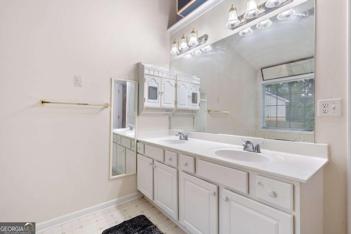 348 Haverford Mill Court Lilburn - Photo 16