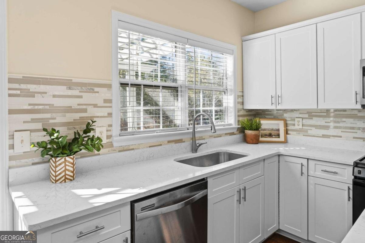 153 Towey Trail Woodstock - Photo 16