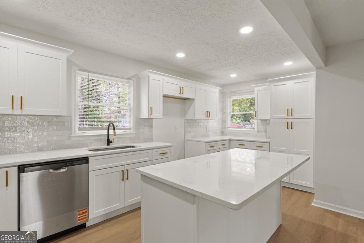 4328 Luxembourg Drive Decatur - Photo 10