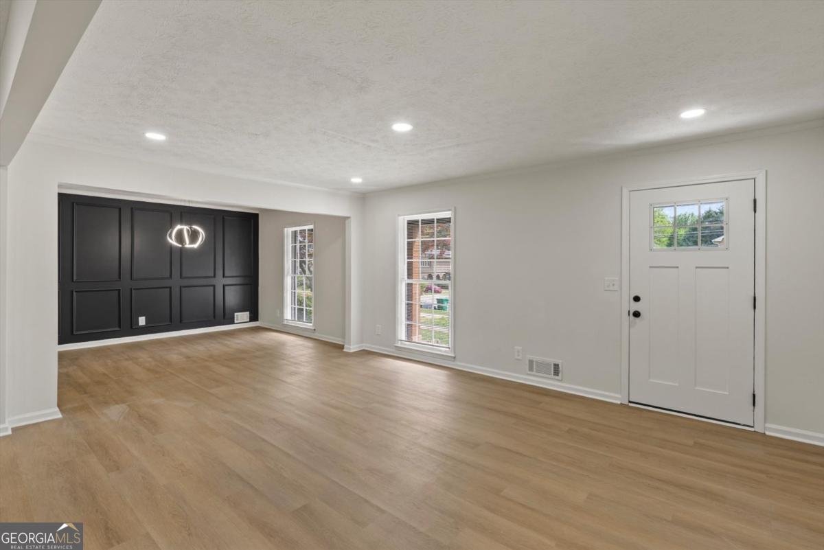 4328 Luxembourg Drive Decatur - Photo 6