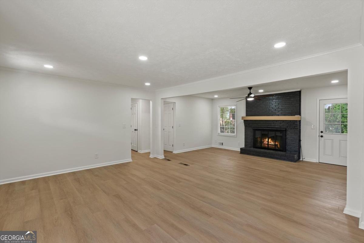 4328 Luxembourg Drive Decatur - Photo 8