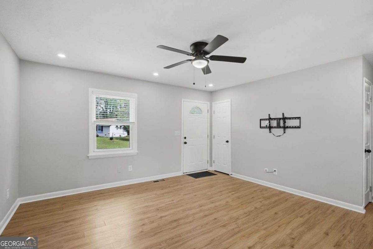 2117 Red Berry Lane Marietta - Photo 7