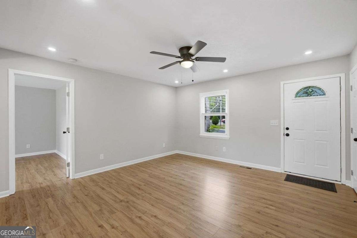 2117 Red Berry Lane Marietta - Photo 8