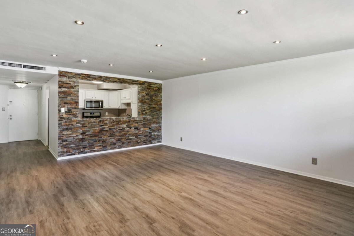 2925 Pharr Court Atlanta - Photo 12