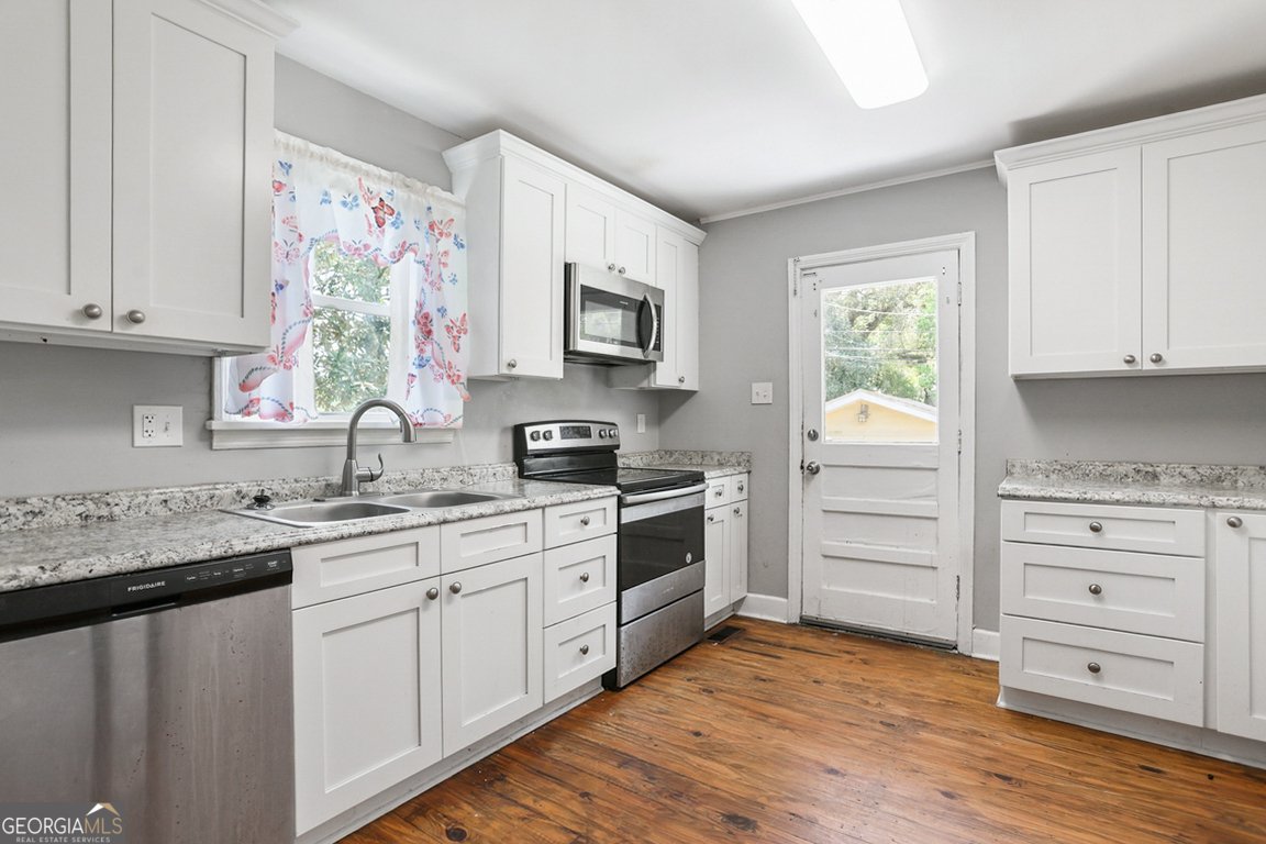 2403 37Th Street Savannah - Photo 9