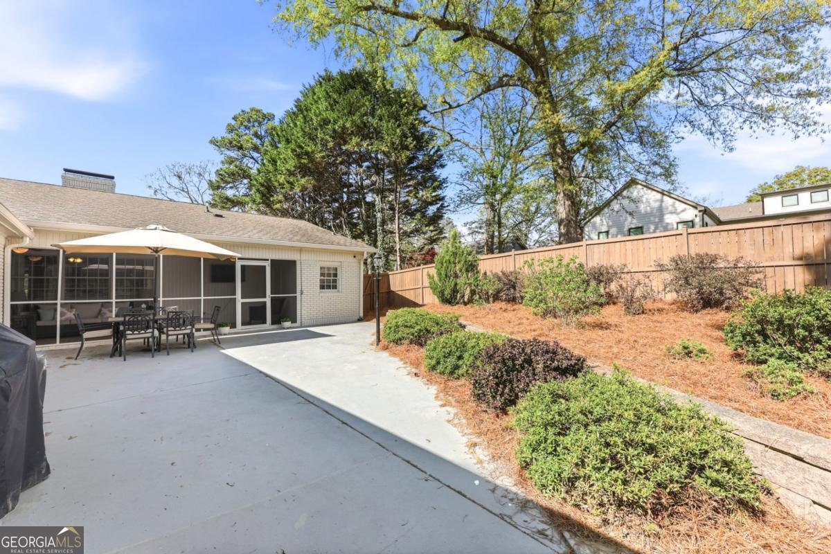 1104 Lanier Avenue Gainesville - Photo 6