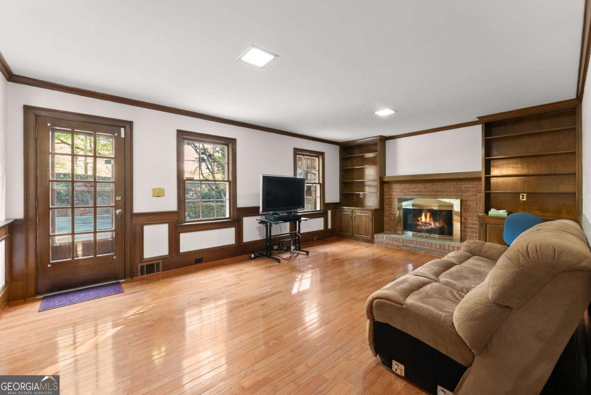 556 Daisy Nash Drive Lilburn - Photo 11