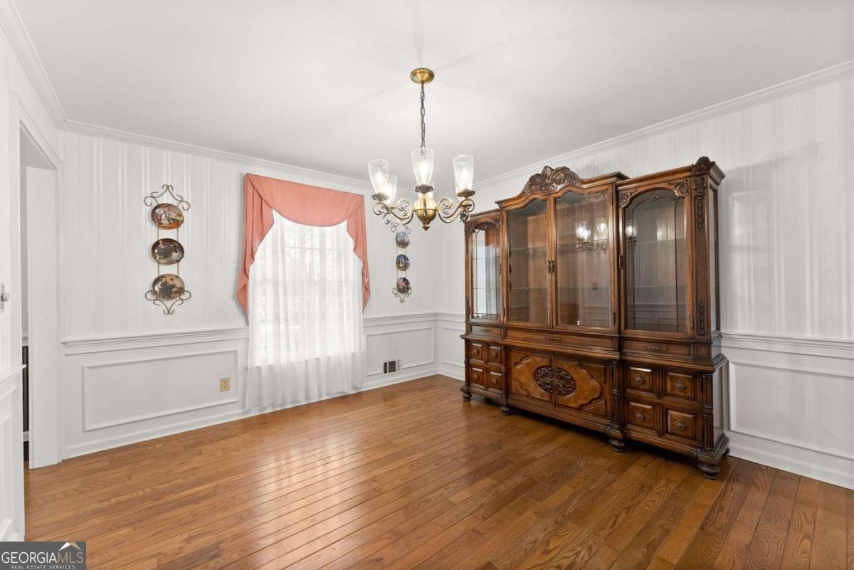 556 Daisy Nash Drive Lilburn - Photo 9