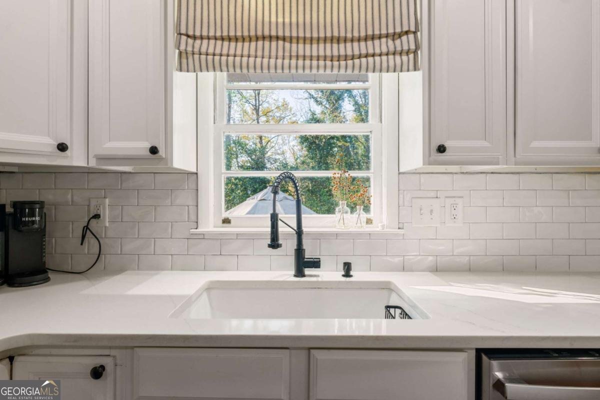 2693 Drew Valley Road Atlanta - Photo 10