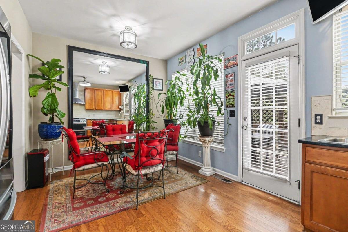 1180 Ridenour Boulevard Kennesaw - Photo 8