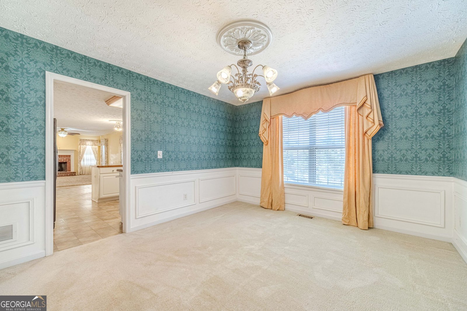 1545 Summit Pond Circle Loganville - Photo 10