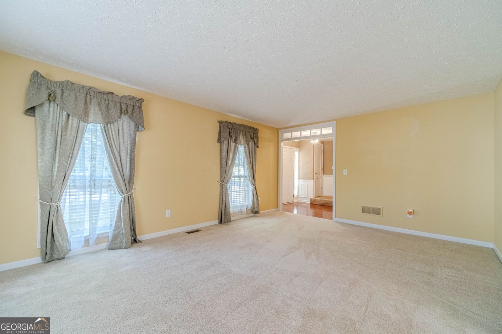 1545 Summit Pond Circle Loganville - Photo 9