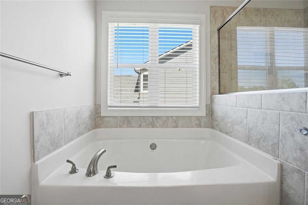 449 Banff Drive Winder - Photo 22