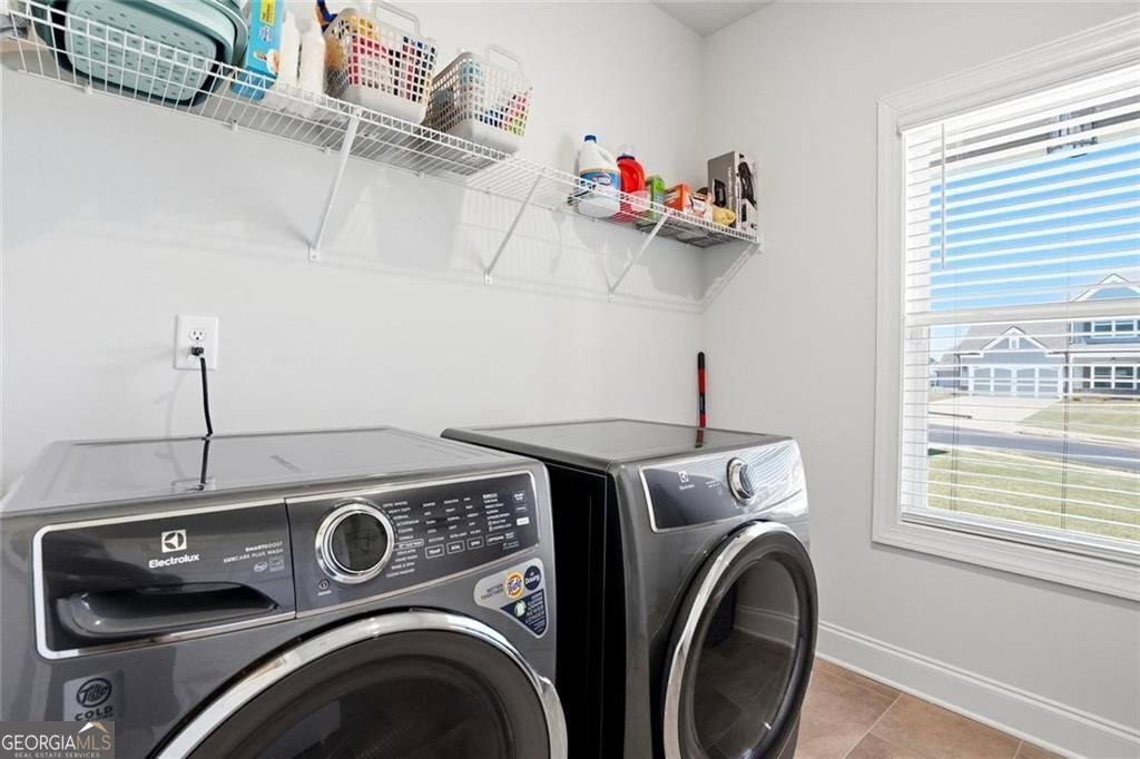 449 Banff Drive Winder - Photo 32