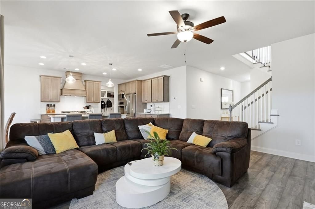 449 Banff Drive Winder - Photo 9