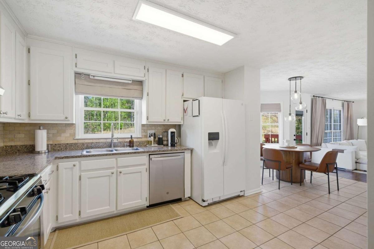 3366 Woodlaurel Drive Snellville - Photo 11