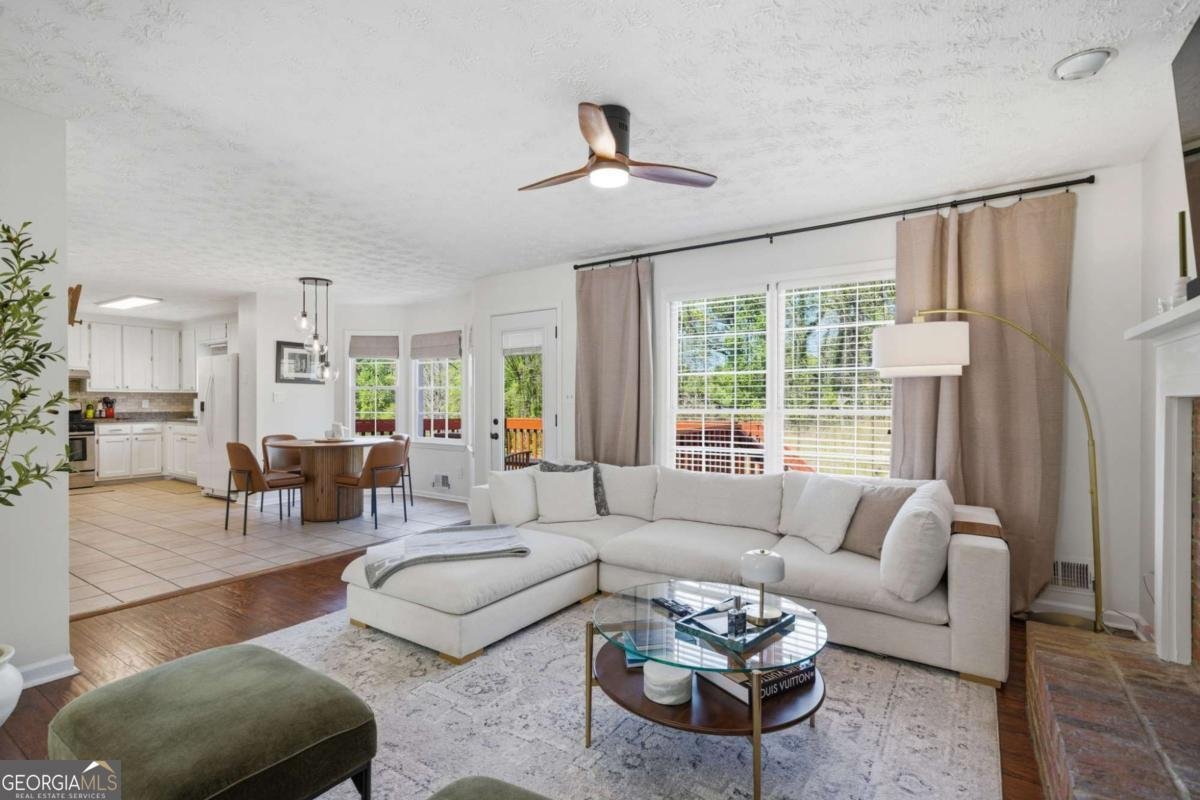 3366 Woodlaurel Drive Snellville - Photo 8