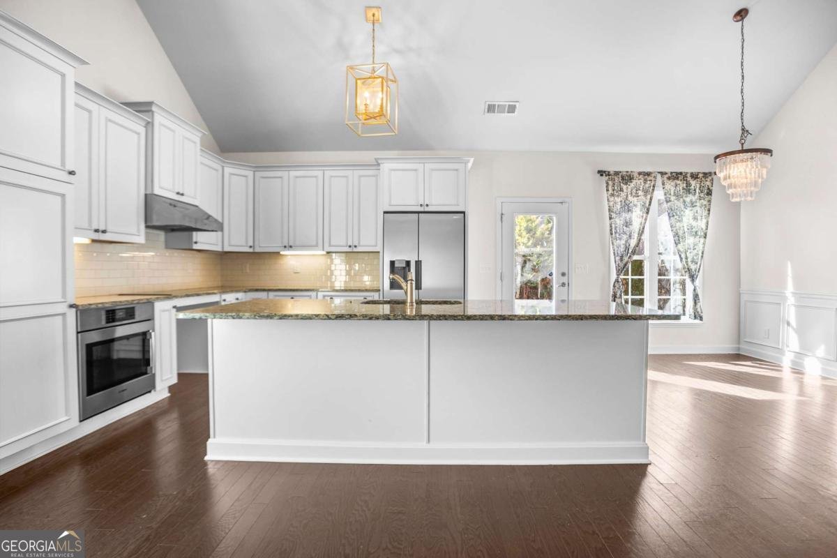 726 Retreat Woods Way Dacula - Photo 9