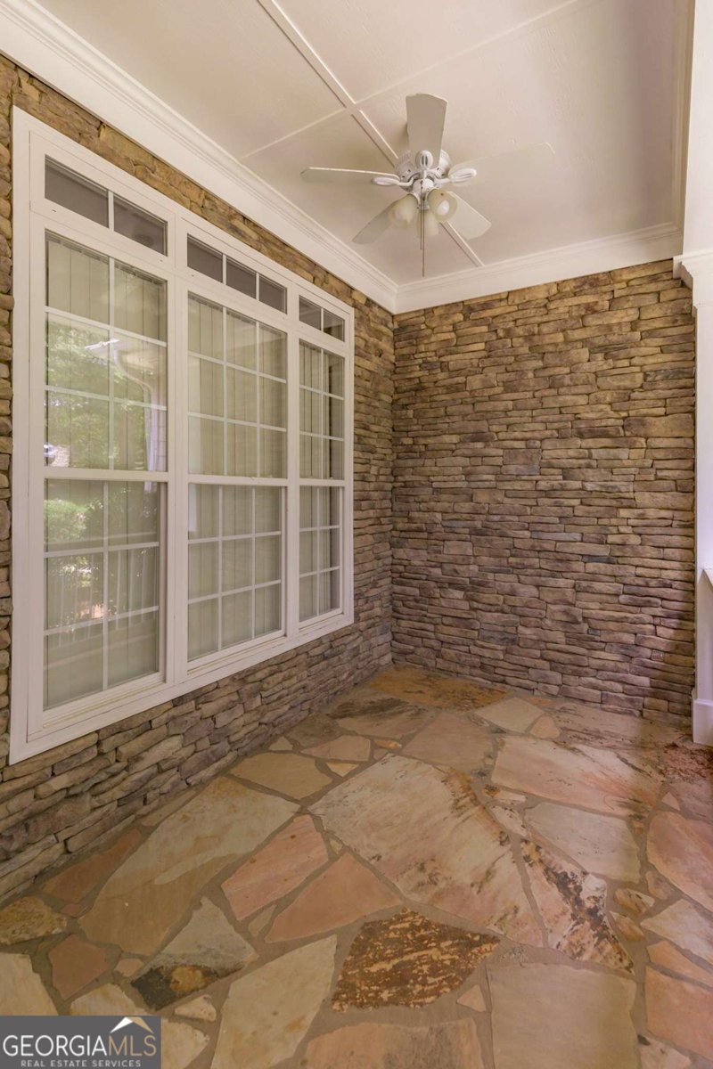 5581 Fox Glove Court Douglasville - Photo 9