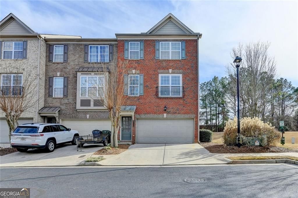 5716 Pine Oak Drive Peachtree Corners - Photo 1