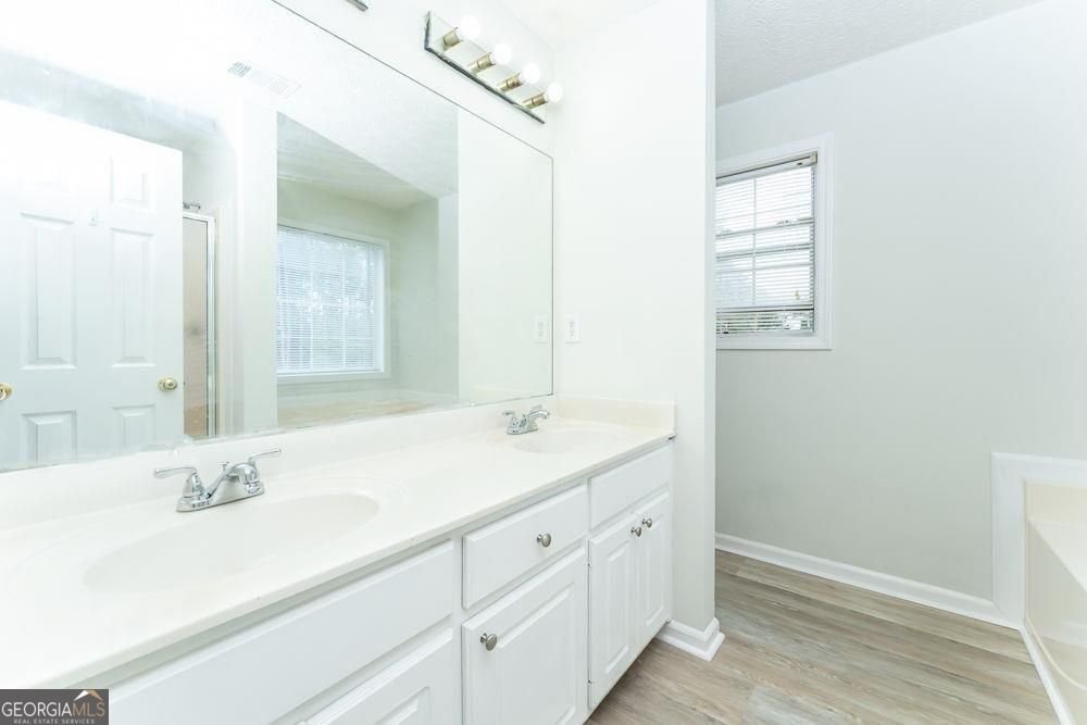 310 Pebblestone Drive Loganville - Photo 9