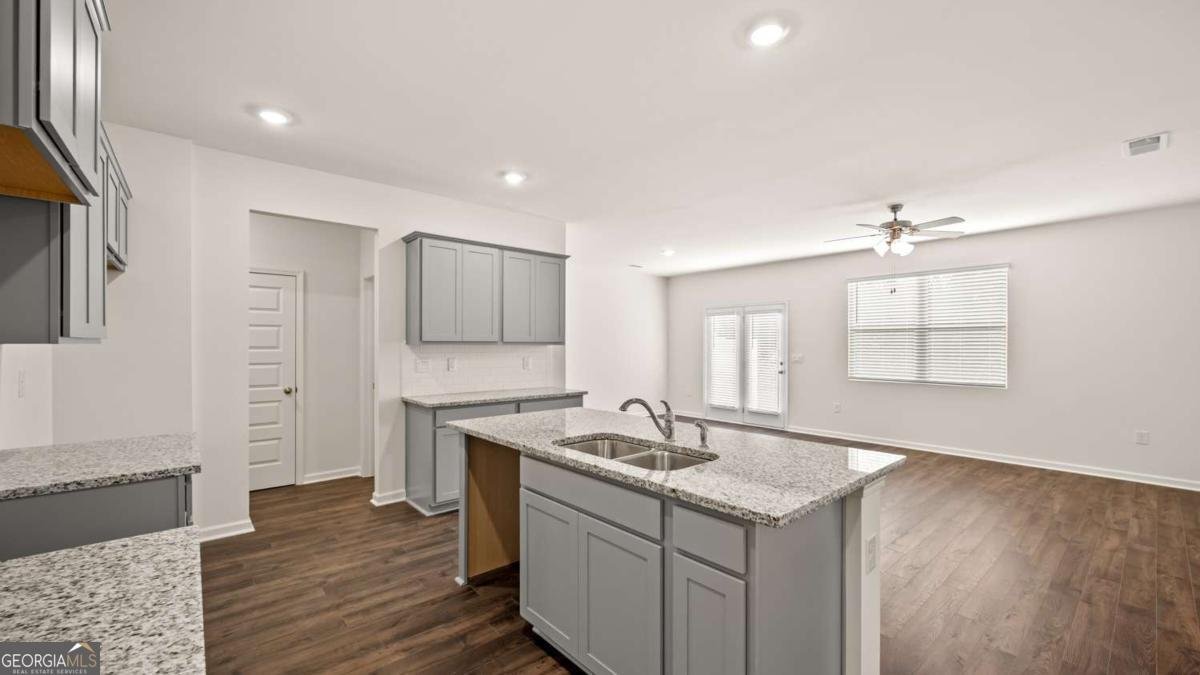 1304 Aura Lane Lawrenceville - Photo 9