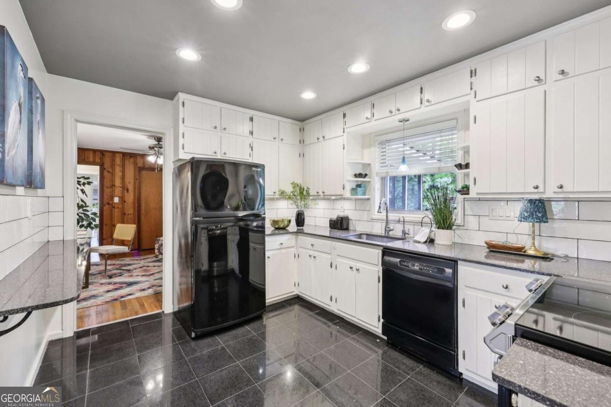 2030 Woodbine Terrace Atlanta - Photo 14