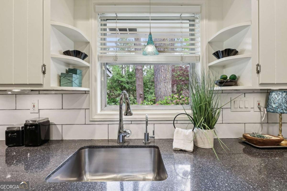 2030 Woodbine Terrace Atlanta - Photo 16