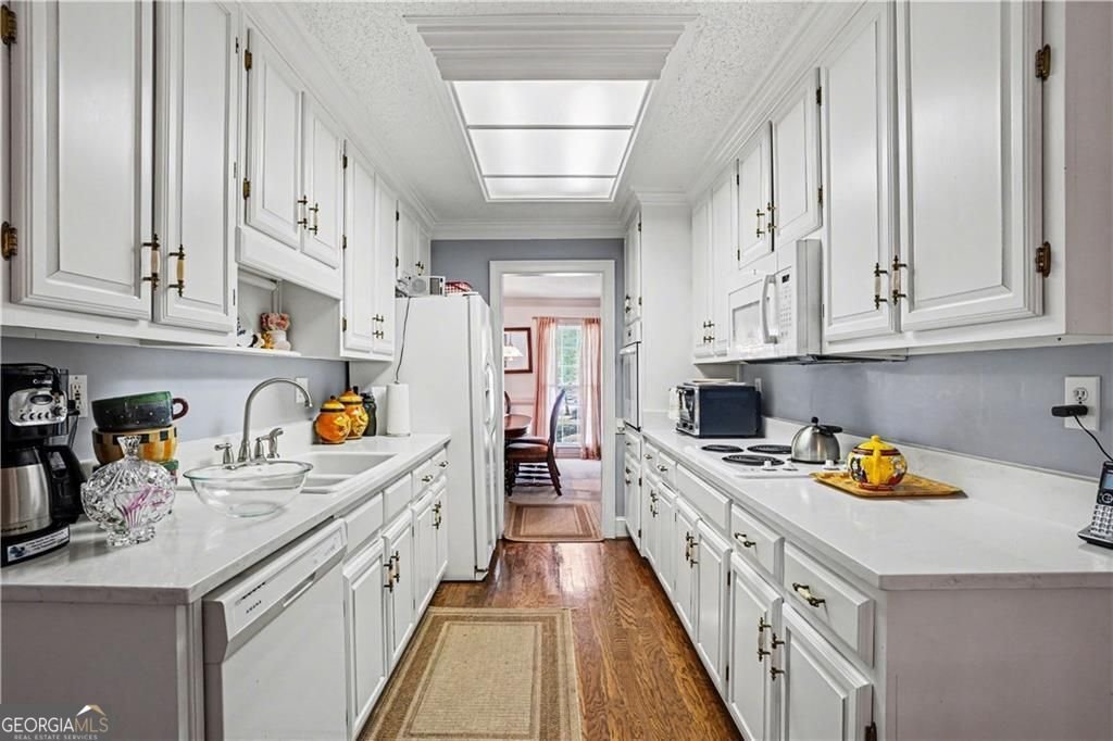 1329 Saxony Drive Conyers - Photo 14