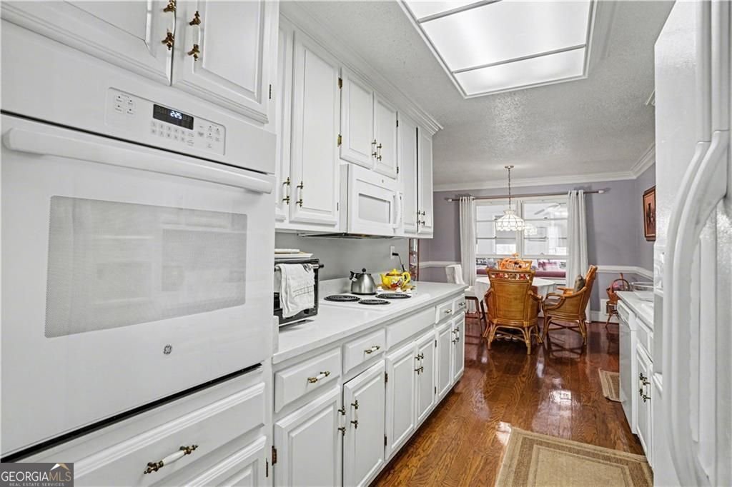 1329 Saxony Drive Conyers - Photo 15