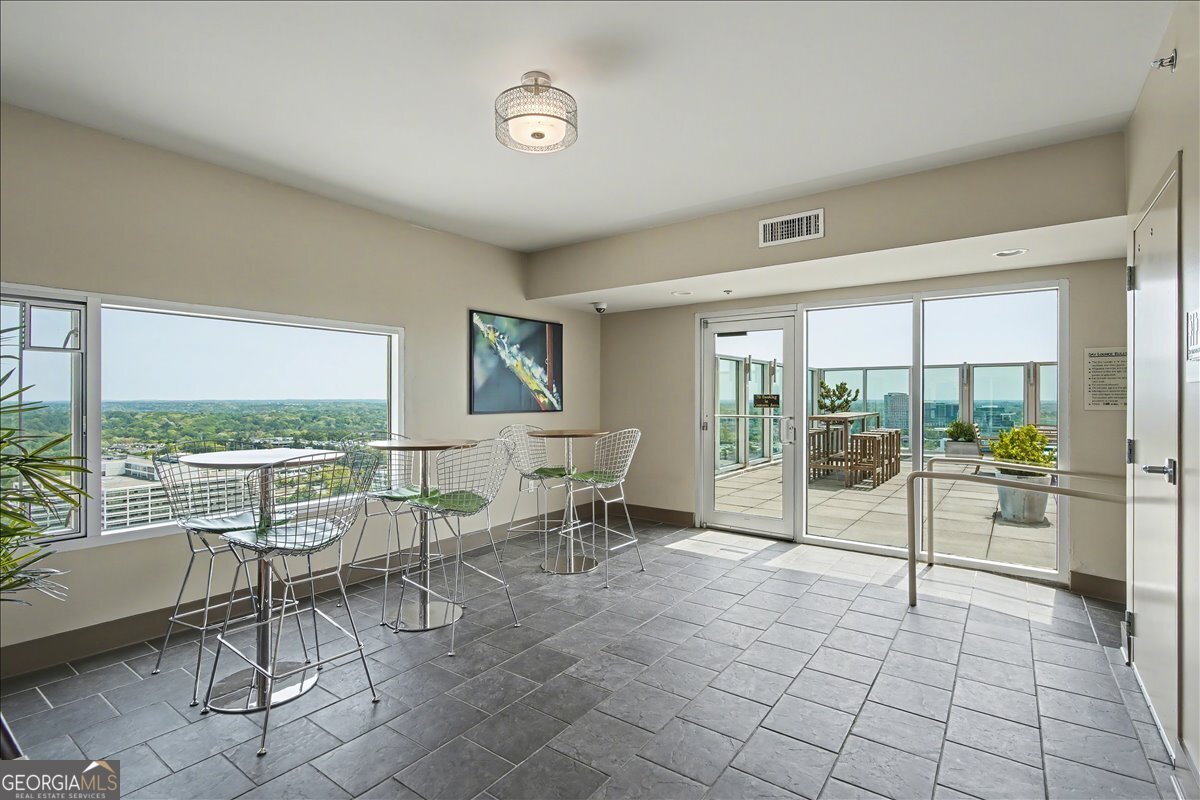 4561 Olde Perimeter Way Dunwoody - Photo 19