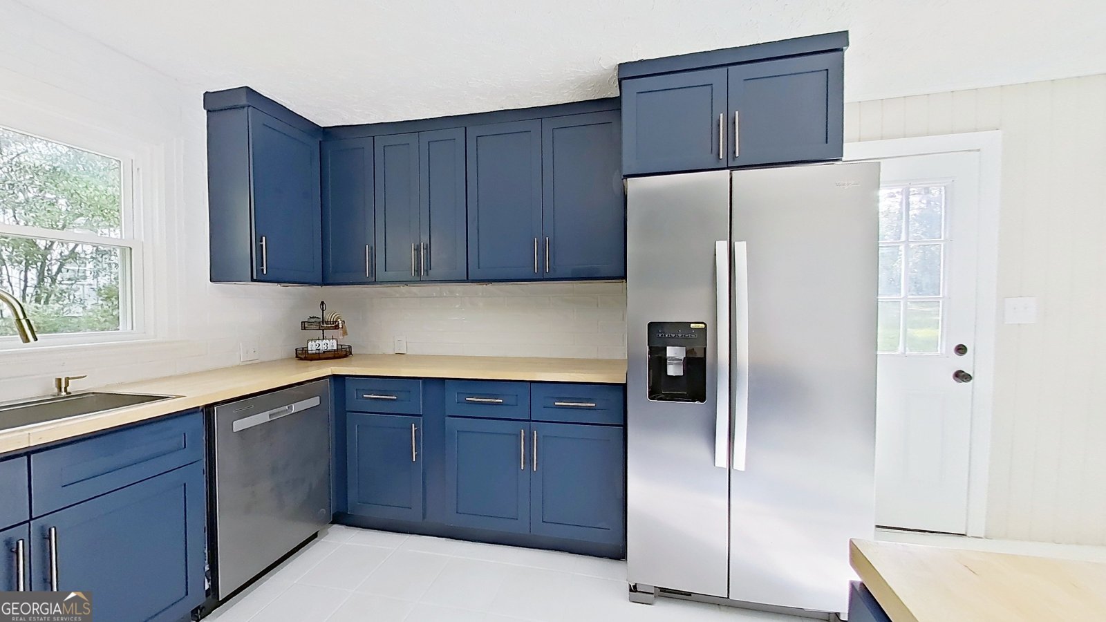481 4Th Street Cairo - Photo 17