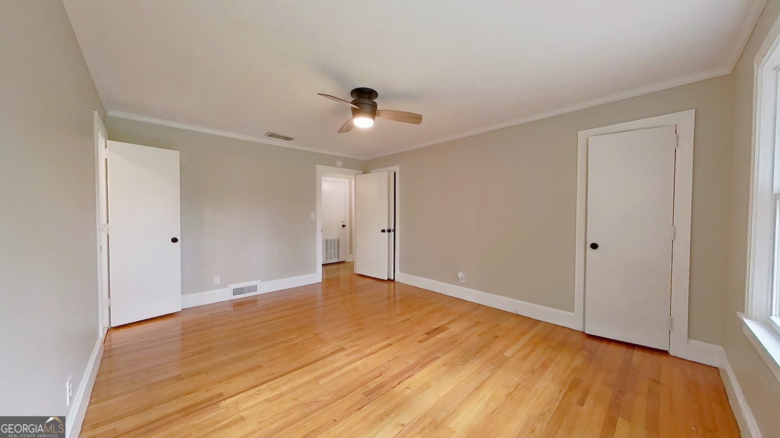 481 4Th Street Cairo - Photo 33